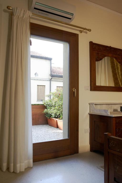 Barchessa Levi Morenos B&B Mira  Værelse billede